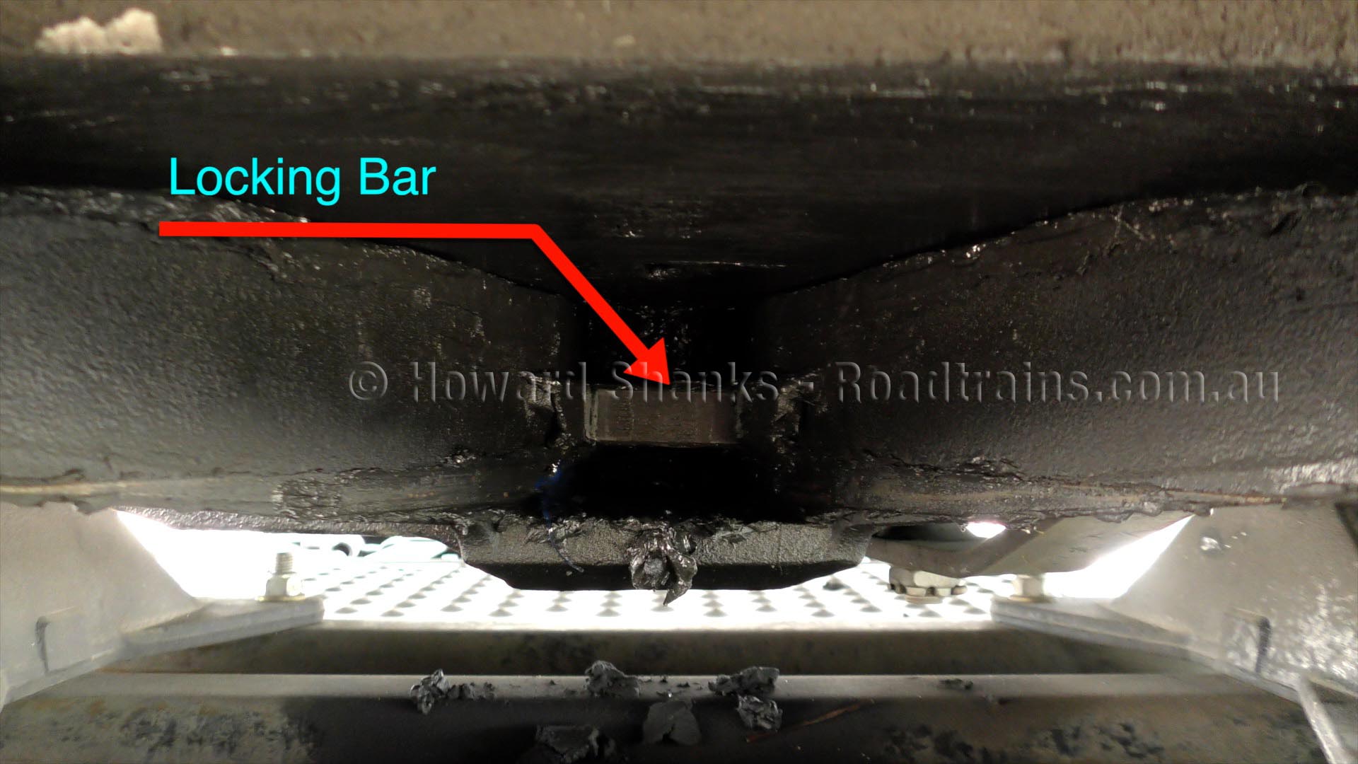 Check locking bar is across the King pin and there is no air gap between the top of the fifth wheel and trailer skid plates